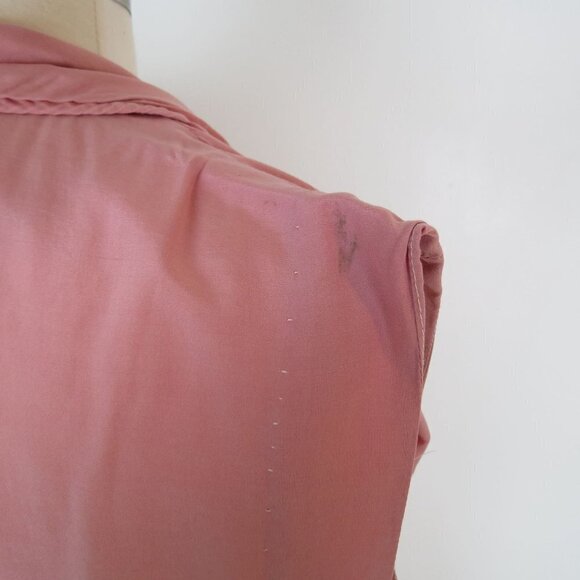 VINTAGE 1950s Women's Pink Slim Pinup Shirtdress with Pintucks - Picture 10 of 10